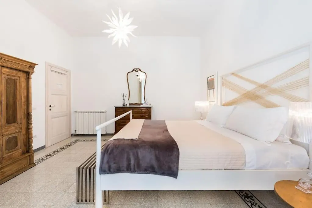 Apartment Modern Comfort, Poetic Charm