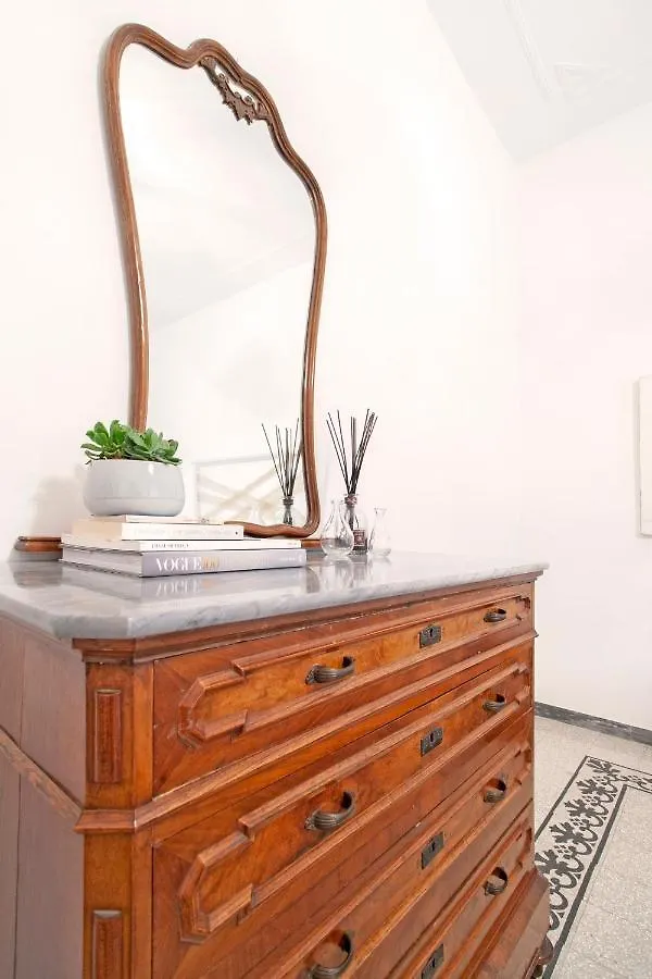 Apartment Modern Comfort, Poetic Charm Italy