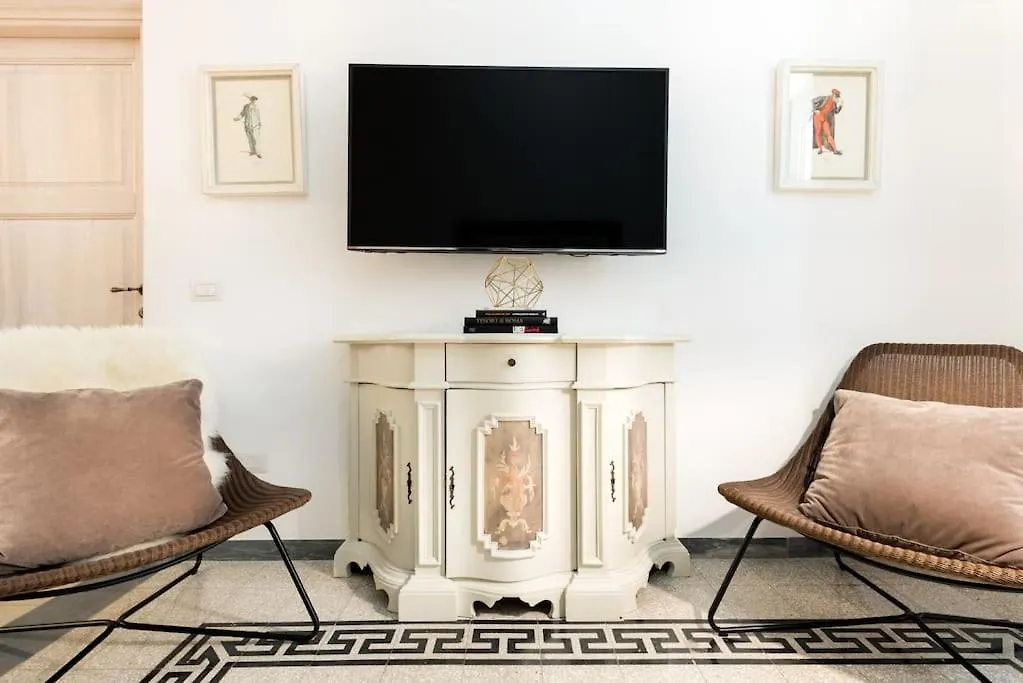 Modern Comfort, Poetic Charm Rzym Włochy