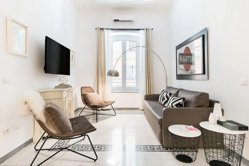 Modern Comfort, Poetic Charm Rzym