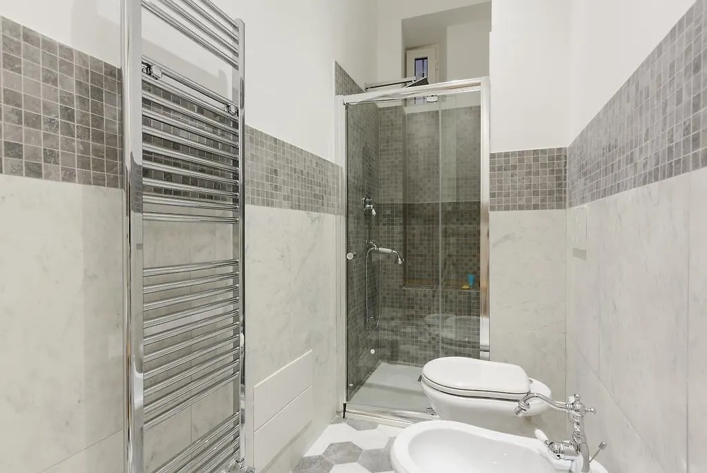 Modern Comfort, Poetic Charm Rzym